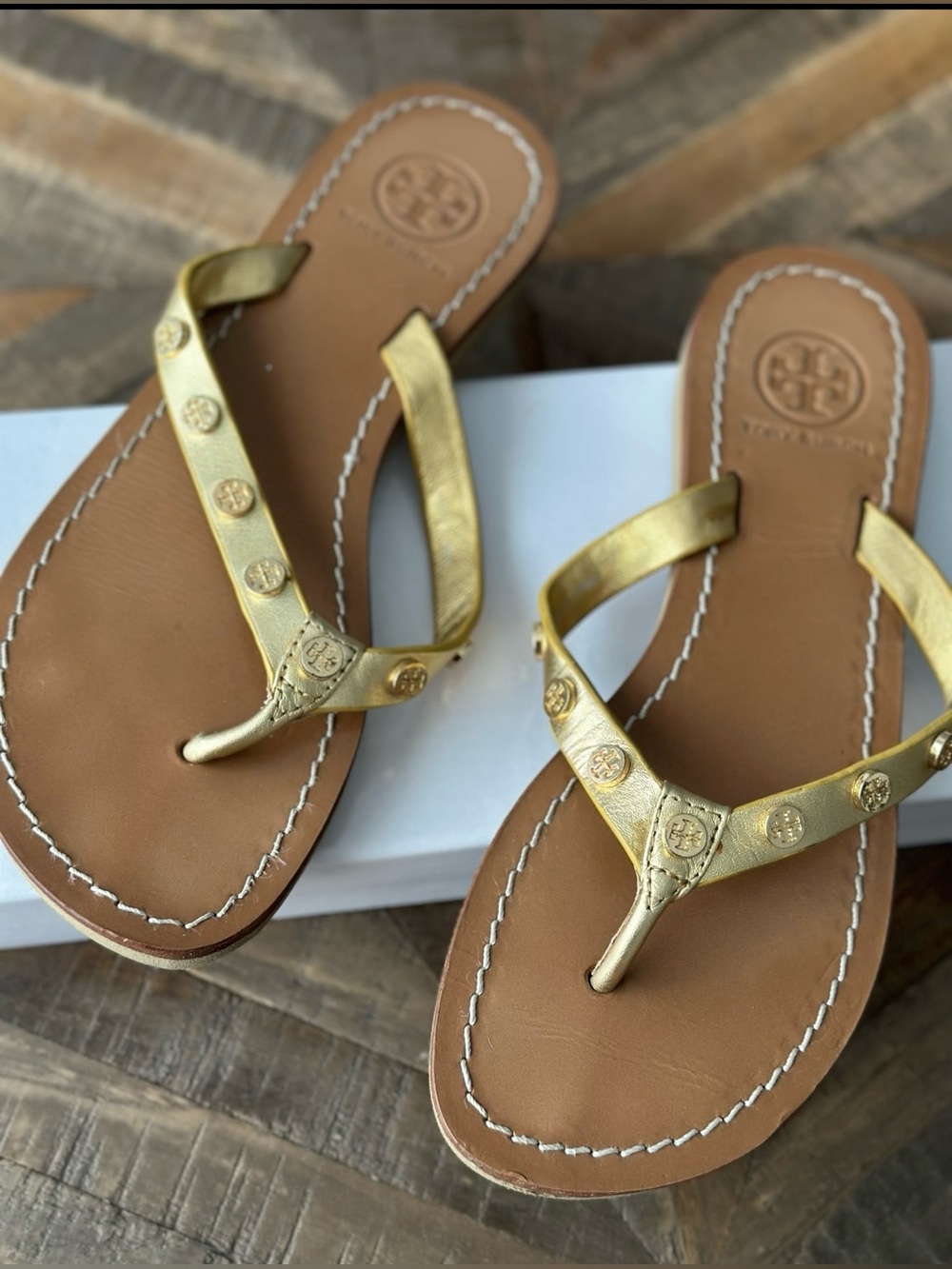 Tory Burch Metallic Gold Logo Thong Sandals on Tan Footbed